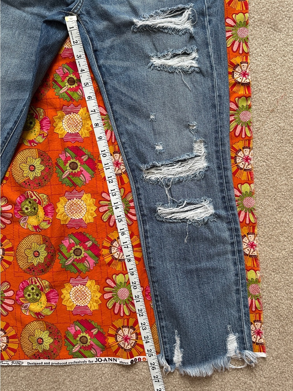 HIDDEN Distressed Blue Jeans - Picture 11 of 13